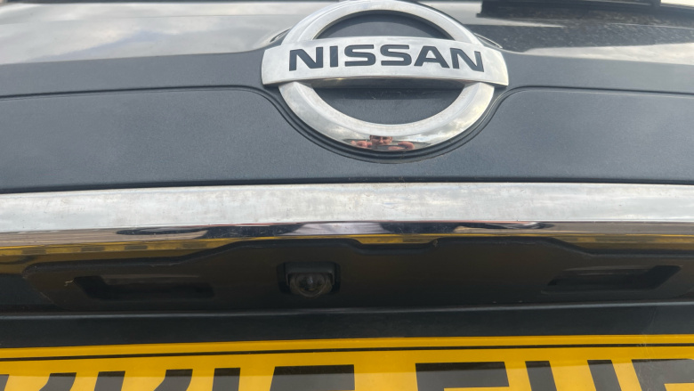 Nissan X-Trail 1.6 dCi Tekna 5dr Diesel Station Wagon